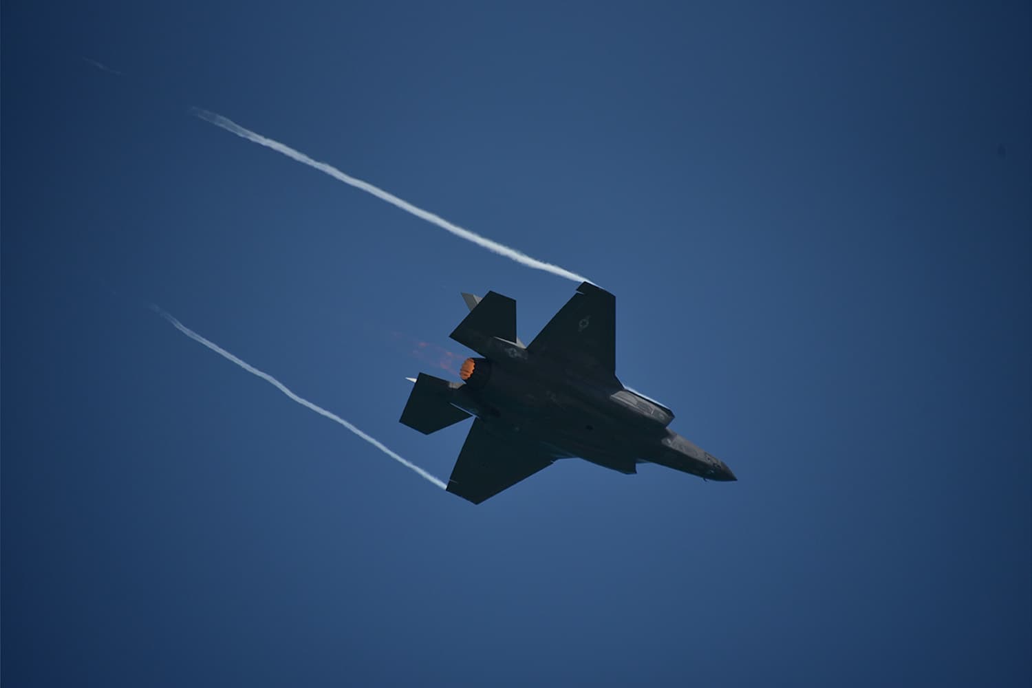 Air_Force_clarifies_5_points_clears_the_US_knot_does_not_sell_F_35_SPACEBAR_Hero_93a36f13ee.jpeg