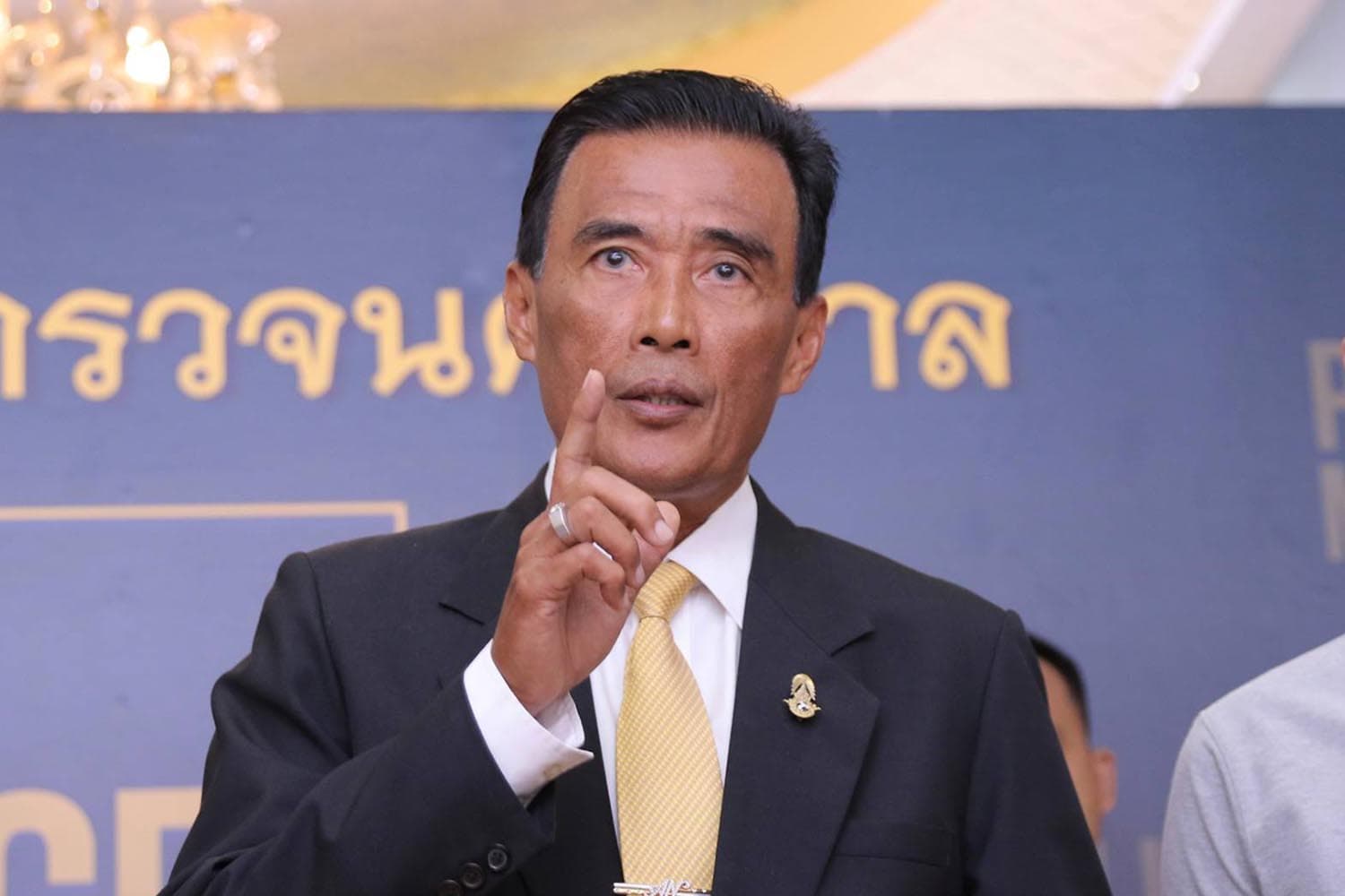 Amnuay_concerned_police_announced_results_of_investigation_case_Kamnan_Nok_SPACEBAR_Hero_36037443e6.jpeg