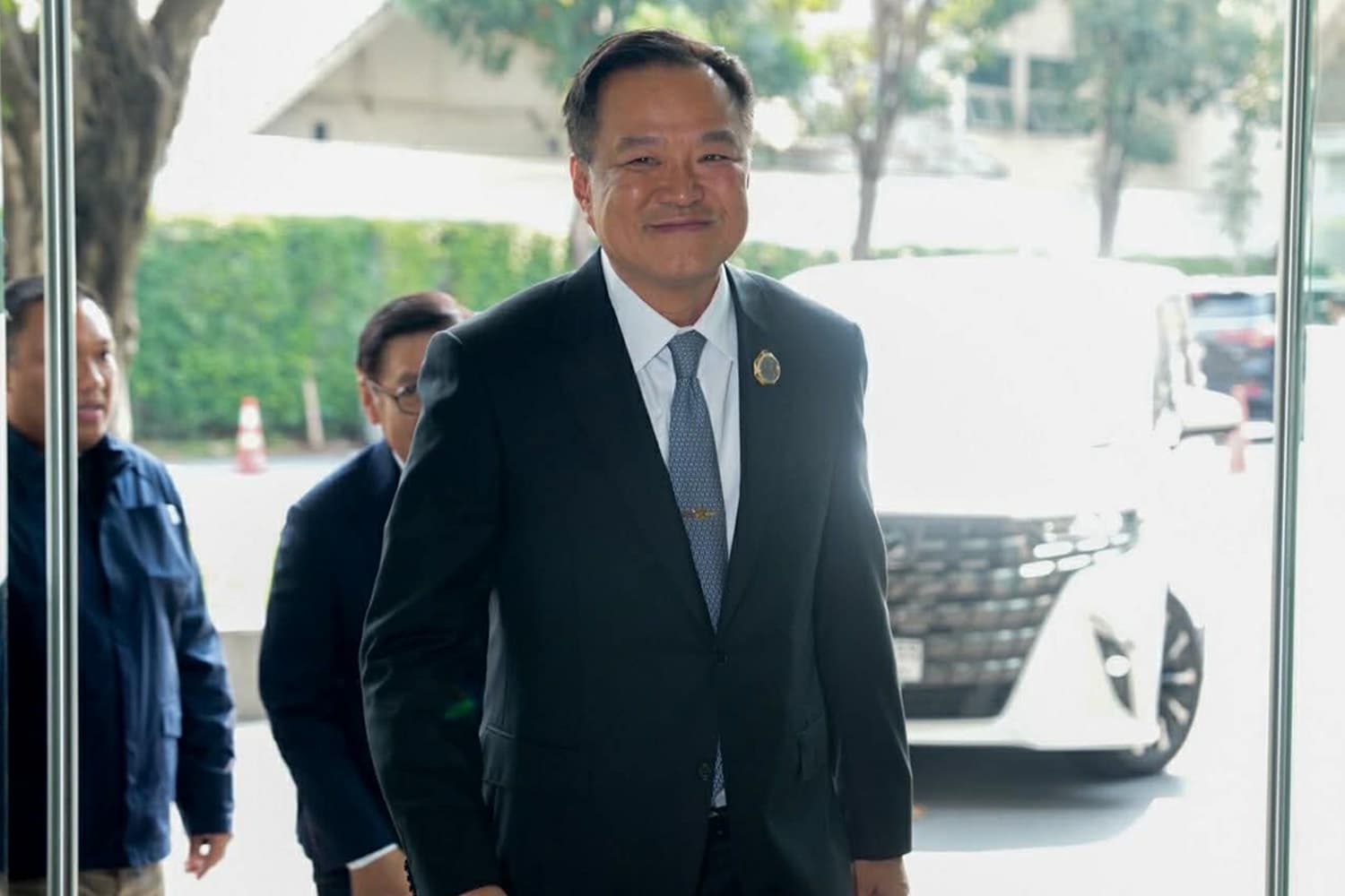 ‘อนุทิน’ เผย ‘กล้าธรรม’ อยู่ในคิวคุย ลุยตั้งรัฐบาล ไม่หวั่น ‘บาร์โค้ดบัตร’ โยน กกต.-ศาล