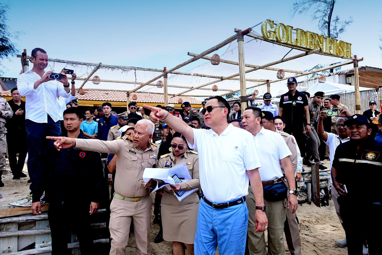 ขอเรียก “พวกกุ๊ย” 'นายกฯ' ลุยภูเก็ตแก้ ‘มาเฟีย’ รุกหาด
