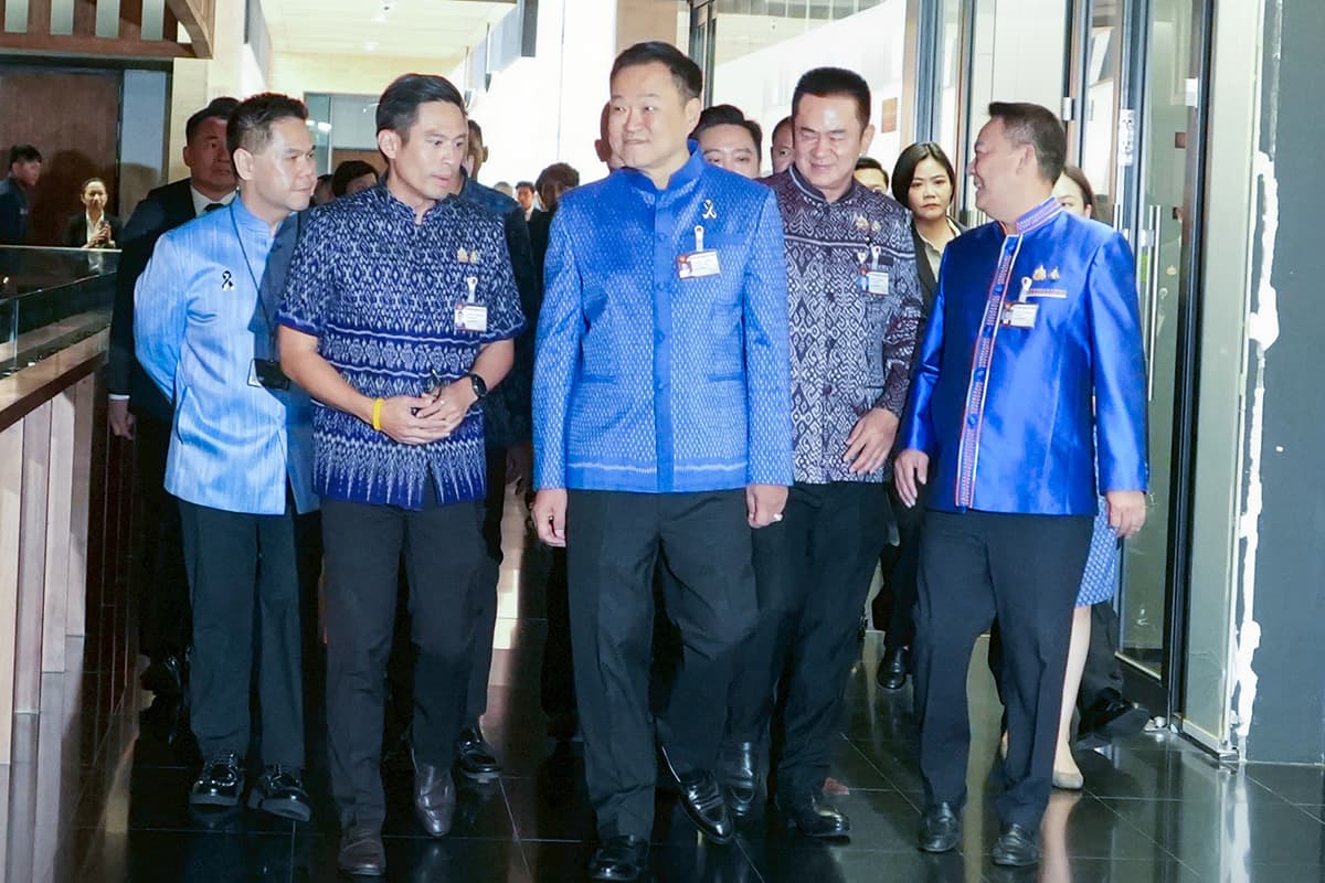 Anutin-chairs-meeting-of-coalition-government-parties-SPACEBAR-Photo10.jpg
