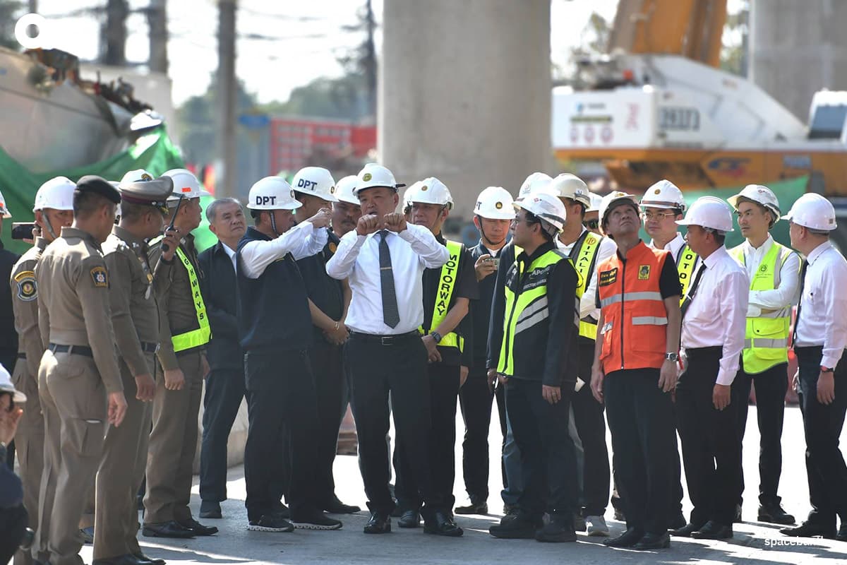 Anutin-inspects-rama-2-crane-collapse-site-in-samut-sakhon-SPACEBAR-Photo01-2.jpg