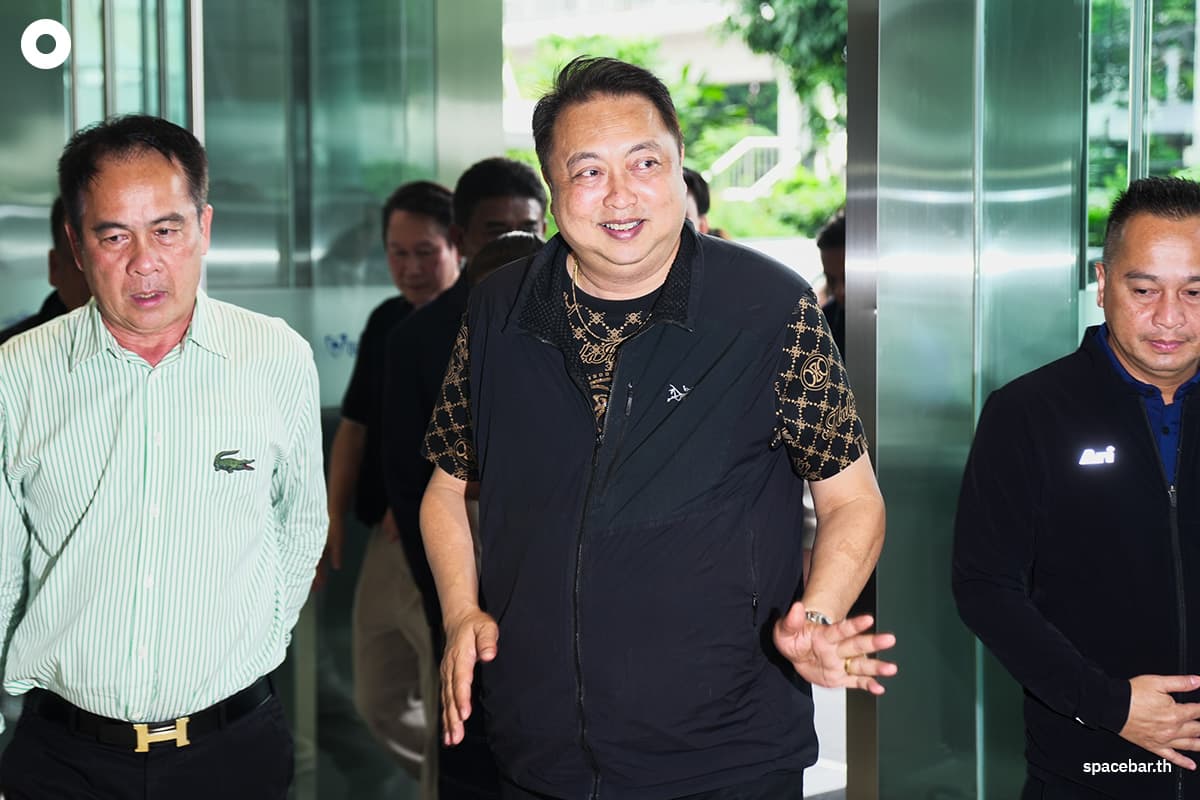 Anutin-the-Prime-Minister-leads-the-coalition-party-meeting-SPACEBAR-Photo03-1.jpg