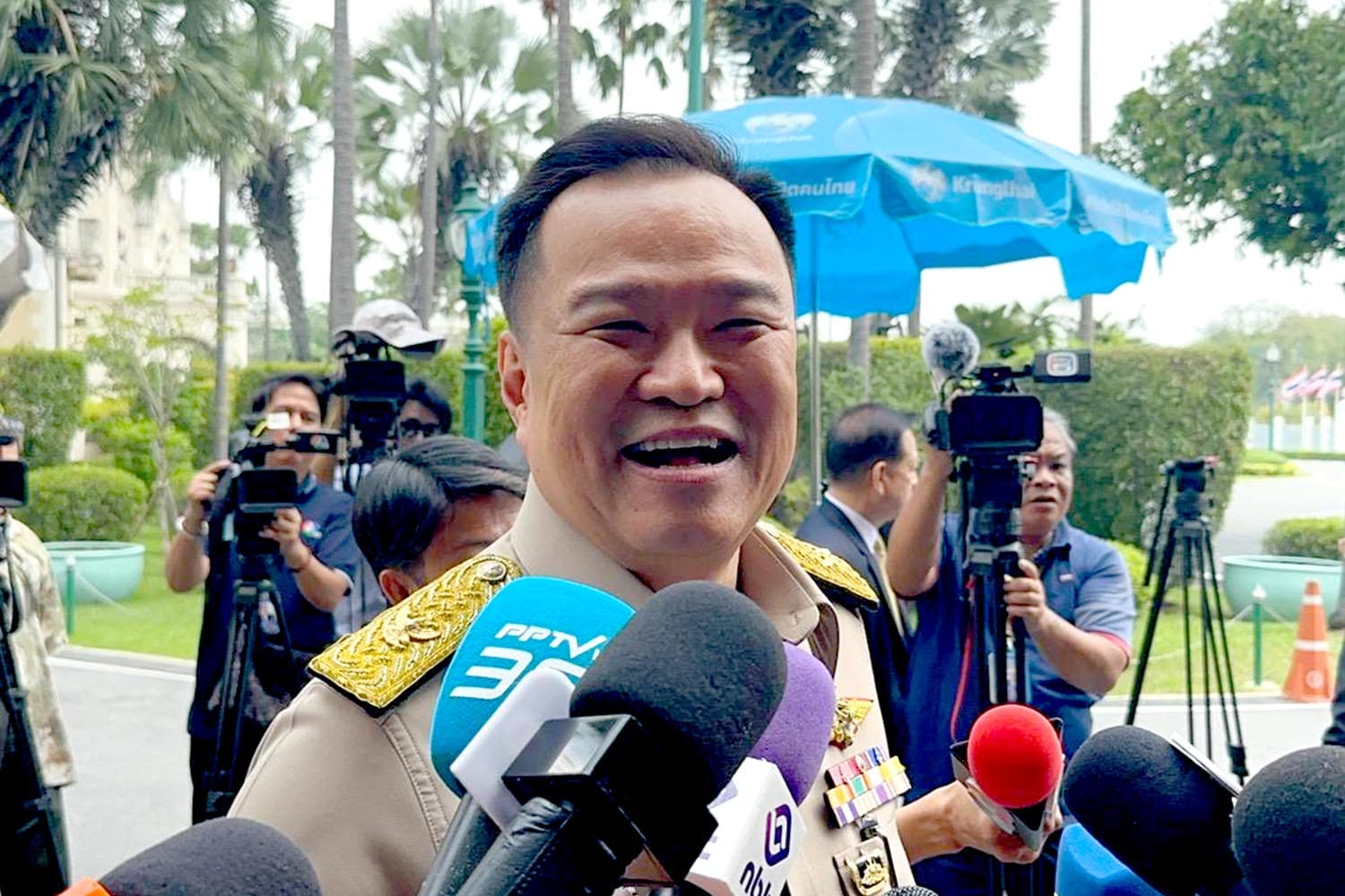 Anutin_Charnvirakul_on_Thaksin_criticism_of_coalition_government_parties_SPACEBAR_Hero_96e0ae083c.jpg