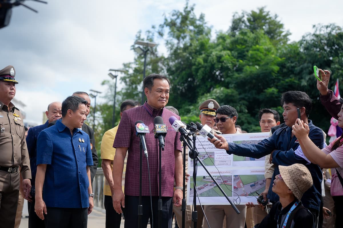 Anutin_denies_waiting_for_the_Constitutional_Court_to_address_the_issue_of_the_Pheu_Thai_SPACEBAR_Photo01_32694ac472.jpg