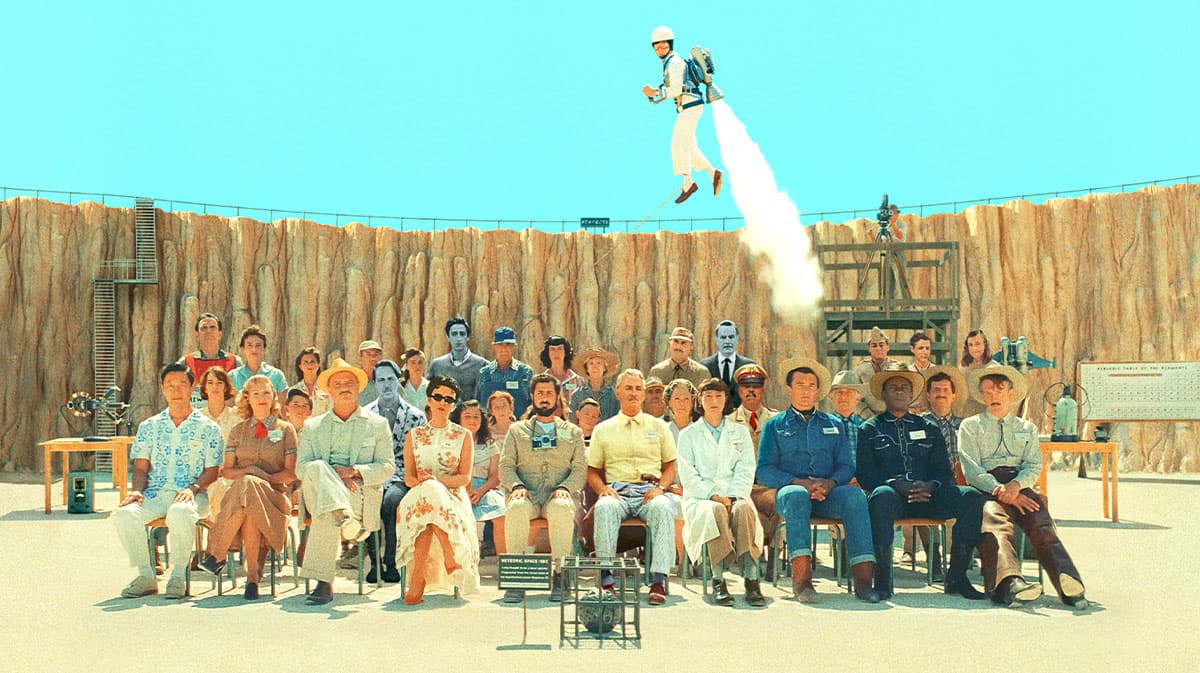 Asteroid_City_Review_SPACEBAR_Photo01_4a529d7801.jpeg