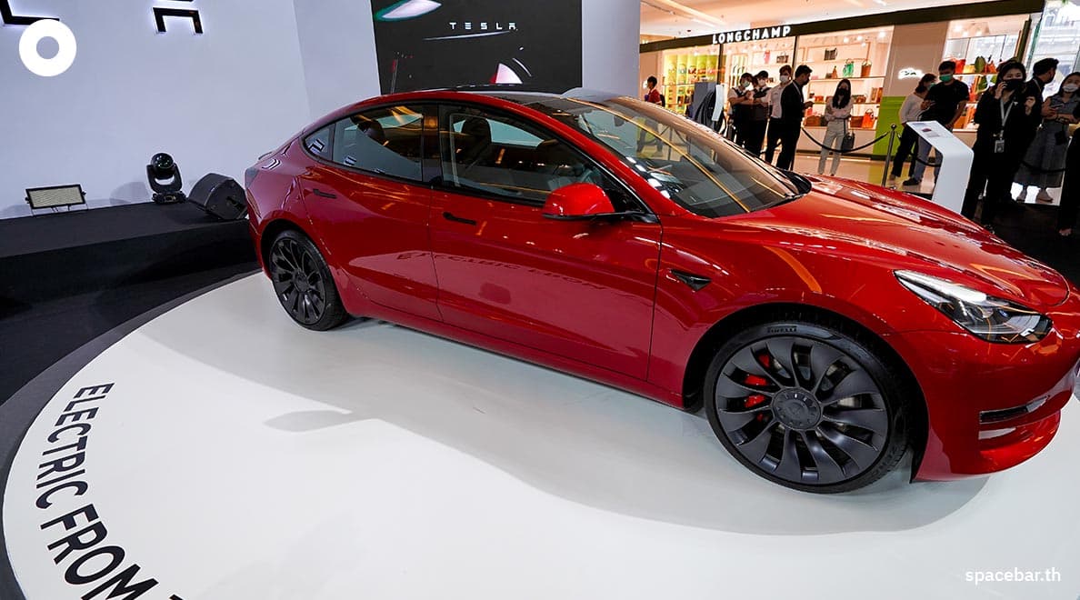 Auto_vehicles_photo_storytesla_showroom_bkk_thailand_SPACEBAR_Photo03_c4c130c5e8.jpeg