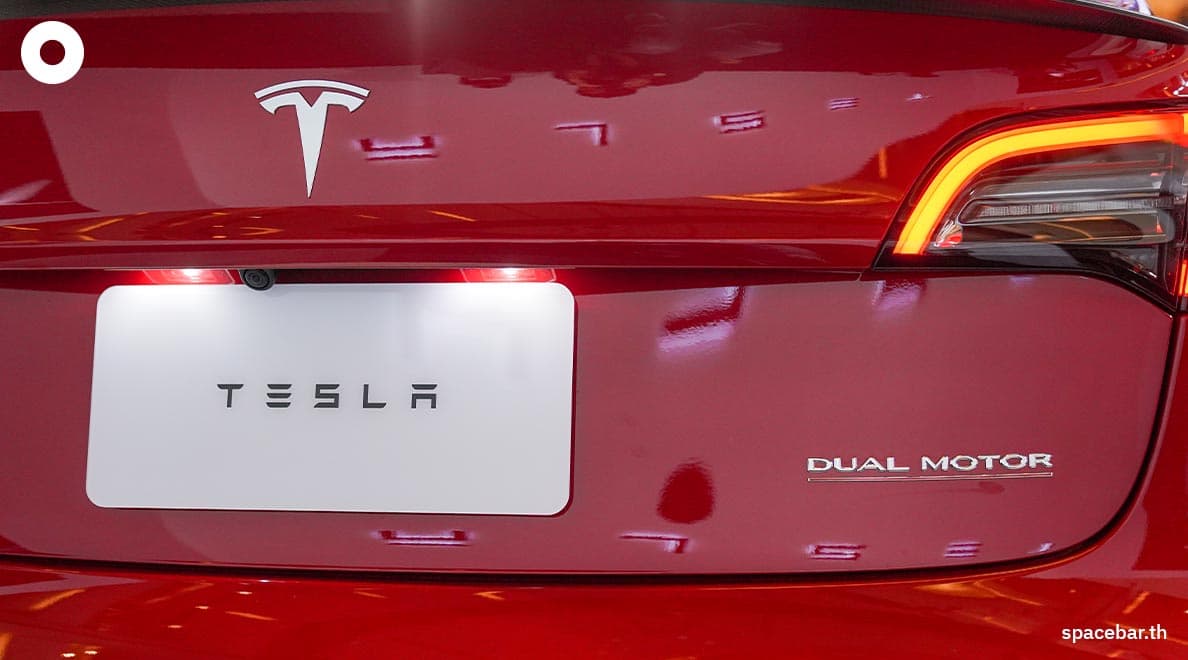 Auto_vehicles_photo_storytesla_showroom_bkk_thailand_SPACEBAR_Photo09_8cf9c6f72e.jpeg