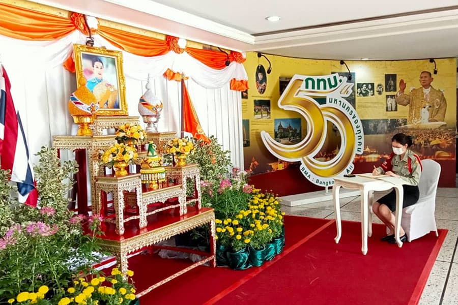 BMA_set_up_tables_in_50_districts_inviting_people_to_sign_and_offer_blessings_SPACEBAR_Photo01_329d701864.jpeg
