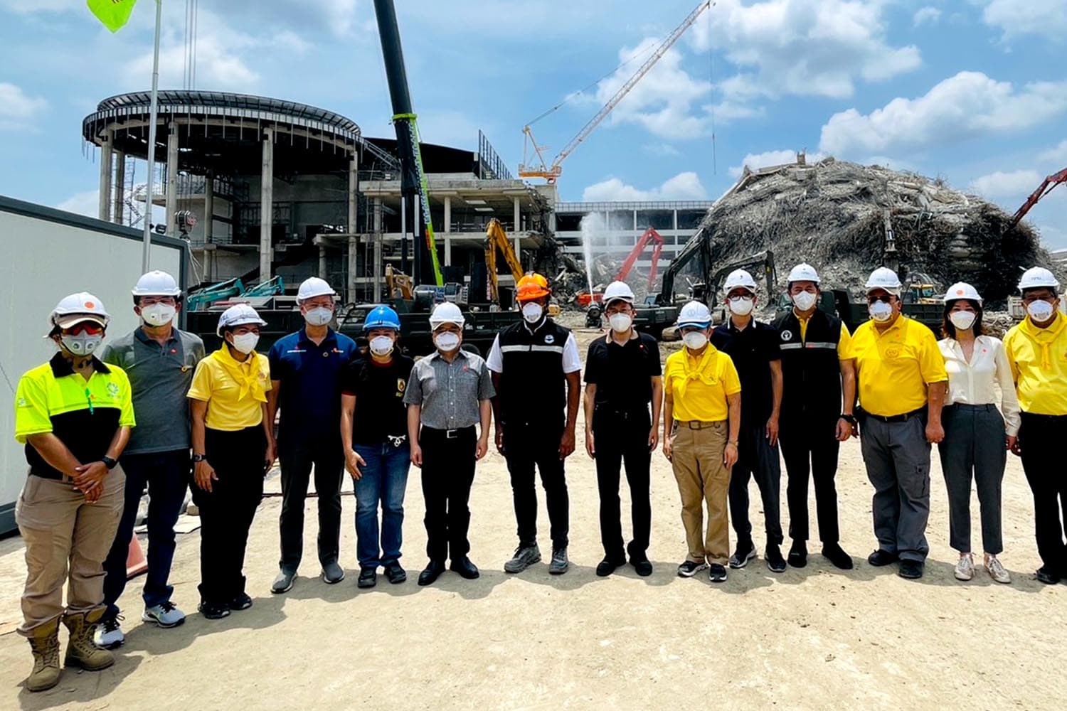 Bangkok_receives_supplies_to_support_rescue_workers_from_the_Chinese_Embassy_SPACEBAR_Hero_5306a97799.jpg