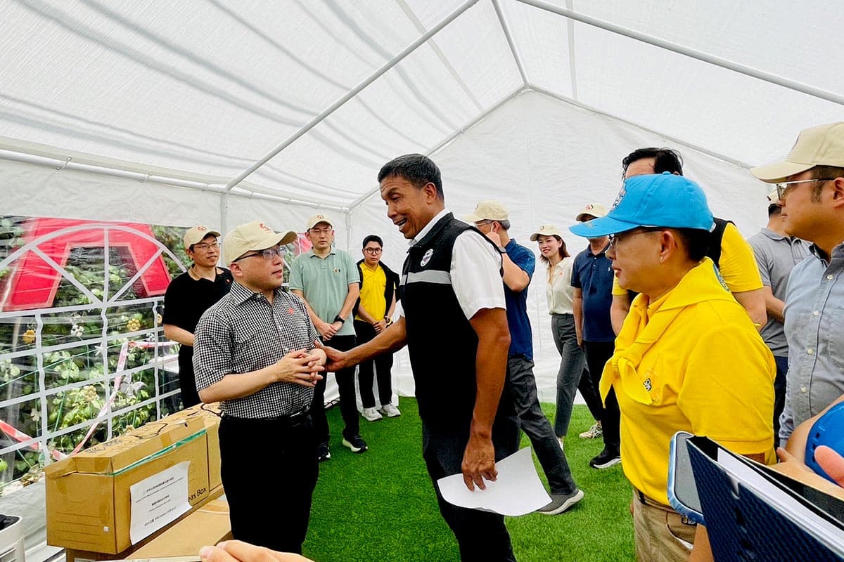 Bangkok_receives_supplies_to_support_rescue_workers_from_the_Chinese_Embassy_SPACEBAR_Photo01_55aed26636.jpg
