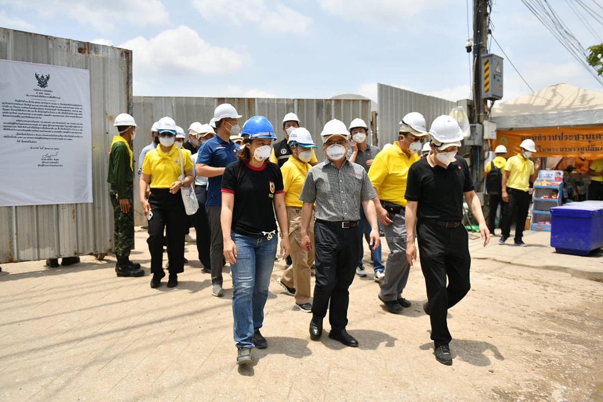Bangkok_receives_supplies_to_support_rescue_workers_from_the_Chinese_Embassy_SPACEBAR_Photo03_4b61634409.jpg
