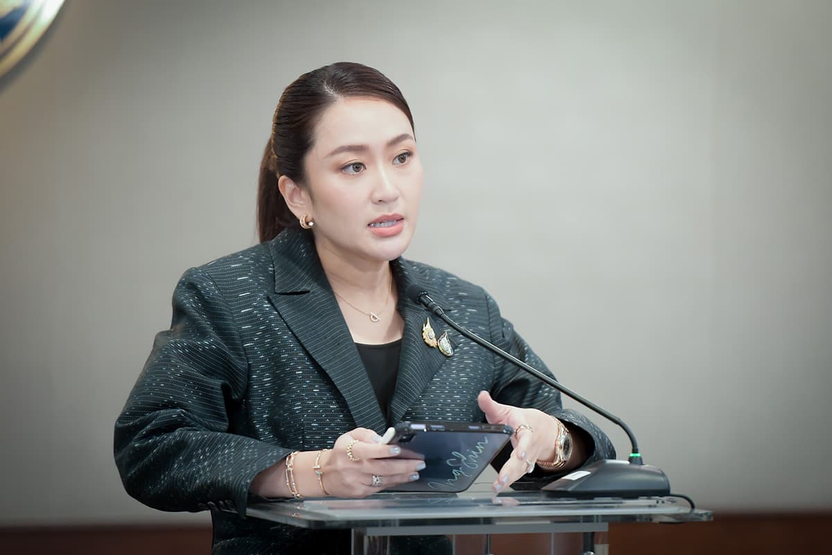 Cabinet_approves_flood_relief_with_payment_of_nine_thousand_baht_per_household_SPACEBAR_Photo02_27715400d9.jpg
