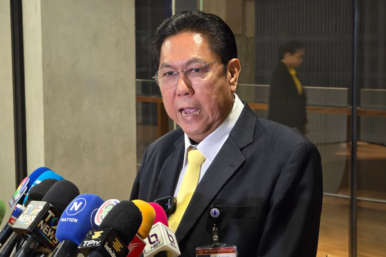 Chairman_of_the_Government_analyzes_Thaksin_issue_SPACEBAR_Hero_5e0cb2d166.jpg