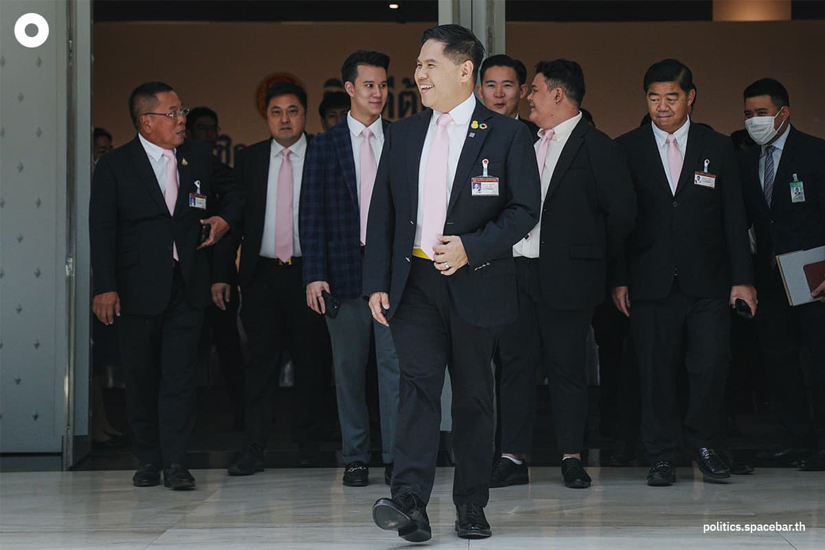 Chartthaipattana_Party_Present_The_Secretariat_of_The_House_of_Representatives_Ninth_Day_SPACEBAR_Photo01_4f5040c368.jpeg