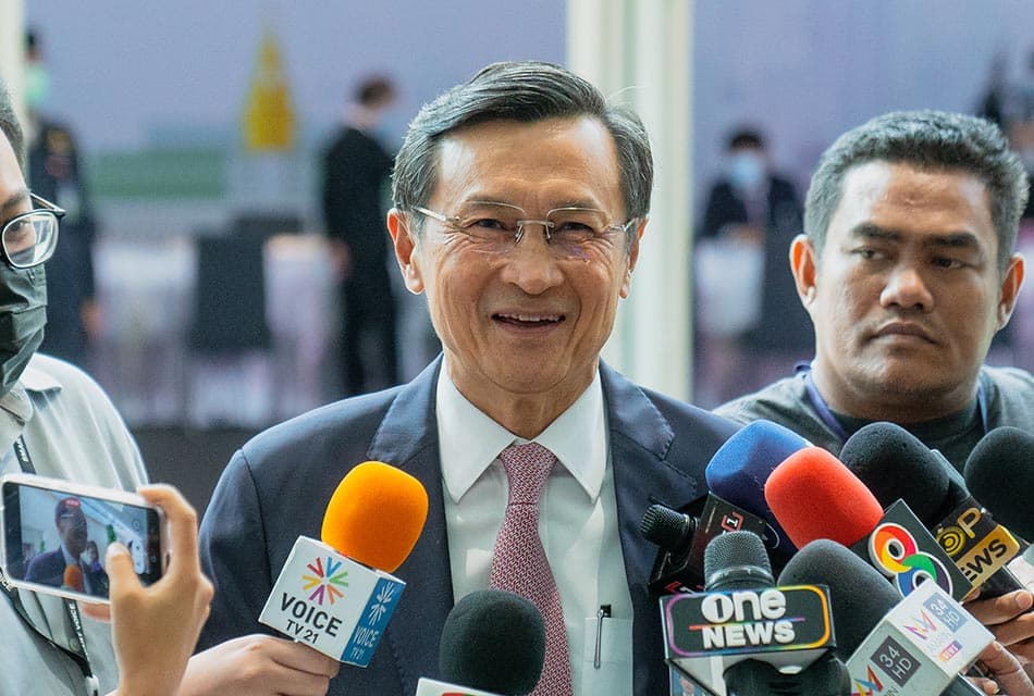 Chaturon_Chaisang_No_Comment_Member_of_Parliament_not_conform_Vote_Speaker_of_the_House_of_Representatives_SPACEBAR_Thum_7442d44a20.jpeg