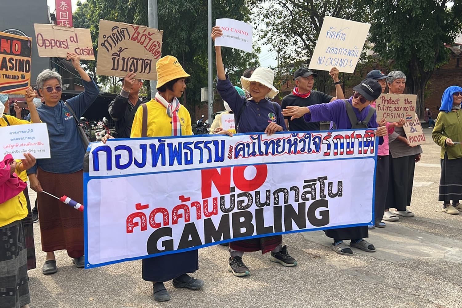 Chiang_Mai_people_see_things_differently_Casinos_are_legal_causing_more_harm_than_good_SPACEBAR_Hero_0f39a58b7c.jpg
