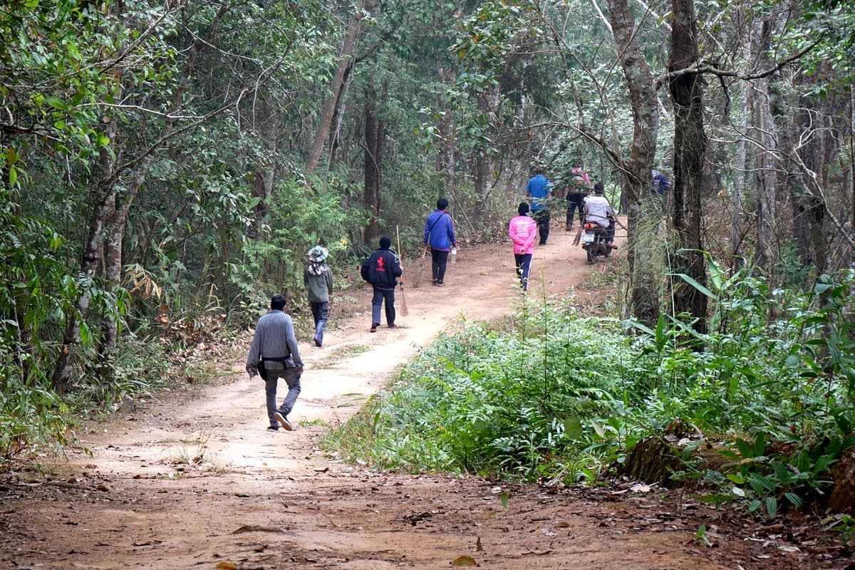 Chiang_Mai_rushes_to_build_forest_fire_protection_lines_to_deal_with_forest_fires_SPACEBAR_Photo05_b10c78d40b.jpg