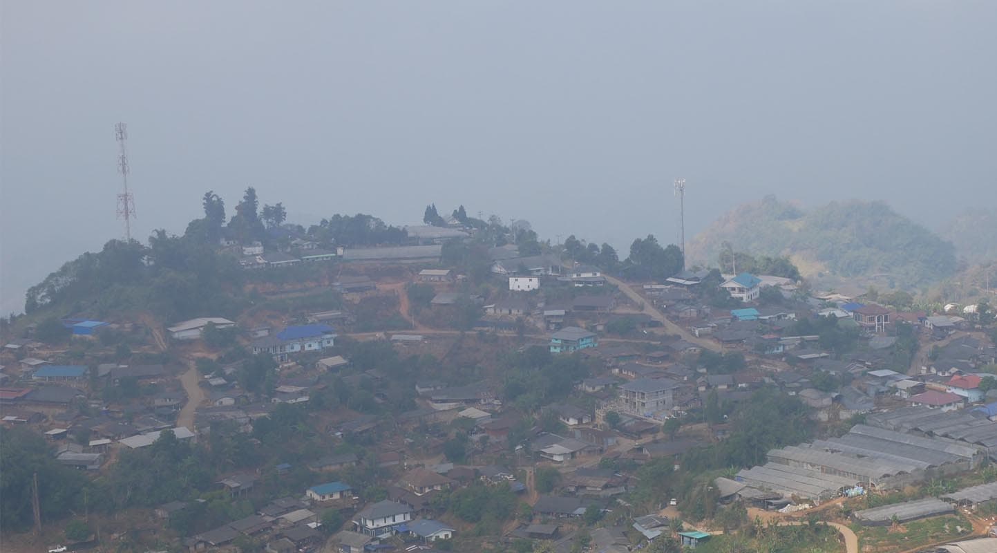 Chiang_Mai_rushes_to_build_forest_fire_protection_lines_to_deal_with_forest_fires_SPACEBAR_Photo07_a2667c256f.jpg