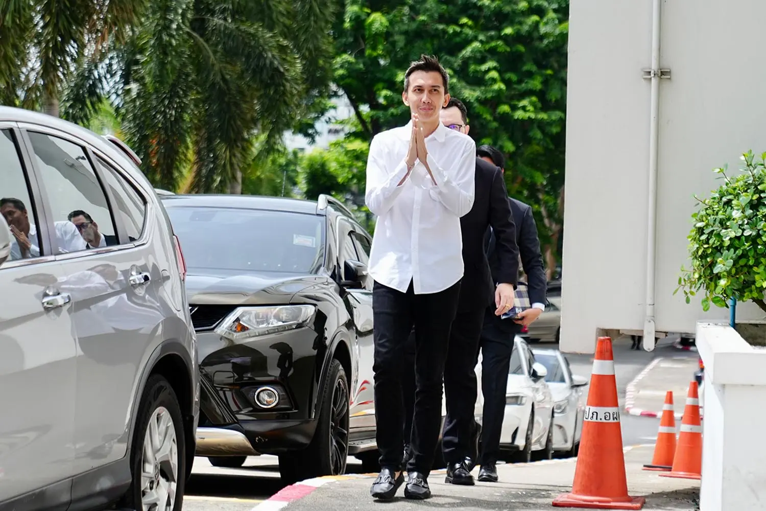 Photo Story : ‘ชนนพัฒน์’ปฏิเสธทุกข้อ หลัง DSI หอบหลักฐานฟ้องปม ‘เว็บพนัน’