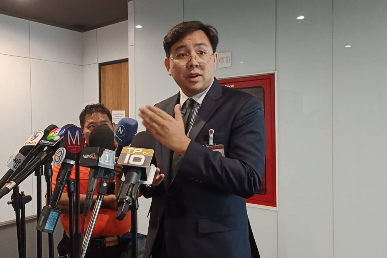 Committee_on_Energy_considers_energy_benefit_sharing_in_Thailand_Cambodia_overlapping_area_SPACEBAR_Hero_dd8e7c57d5.jpg