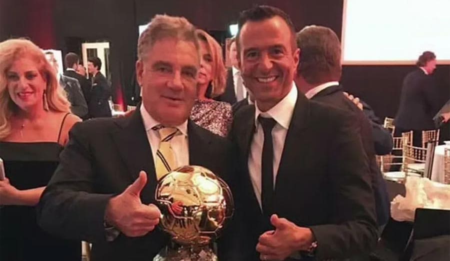 Cristiano_Ronaldo_Sell_2013_Ballondor_SPACEBAR_Photo01_ac9be05e94.jpeg