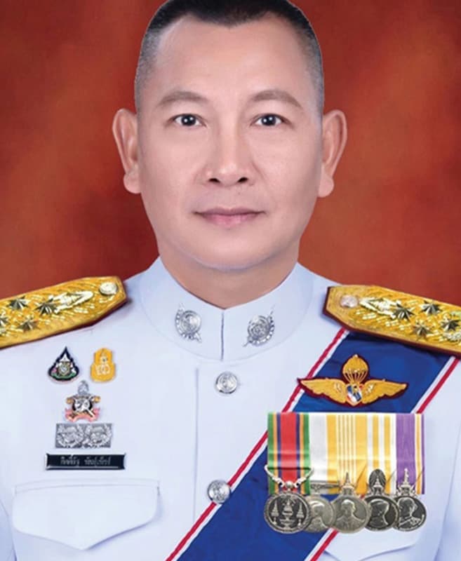 DEEP_crush_congee_police_officer_ep2_SPACEBAR_Photo06_0042357ed9.jpg