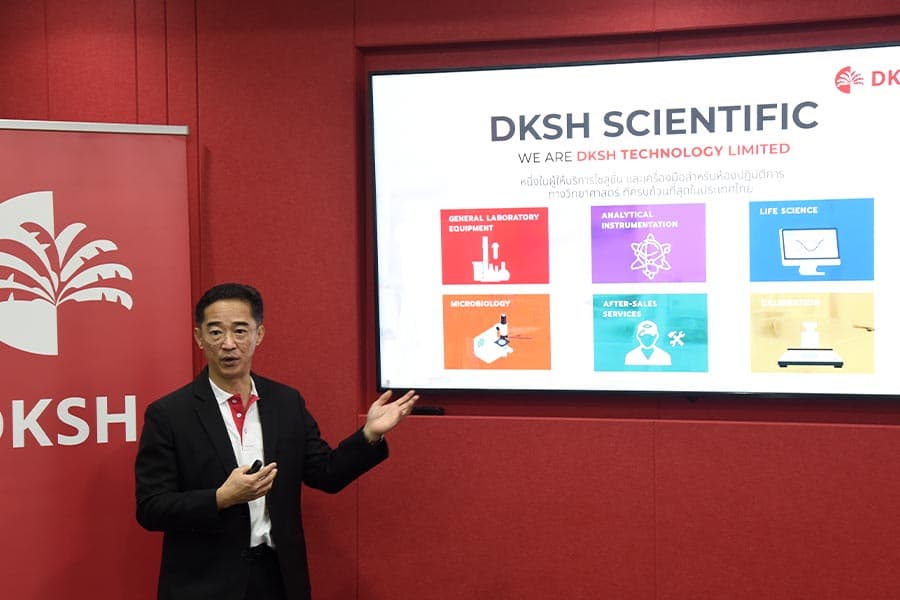 DKSH_scientific_demonstration_laboratory_research_hub_SPACEBAR_Photo01_90d3970806.jpeg