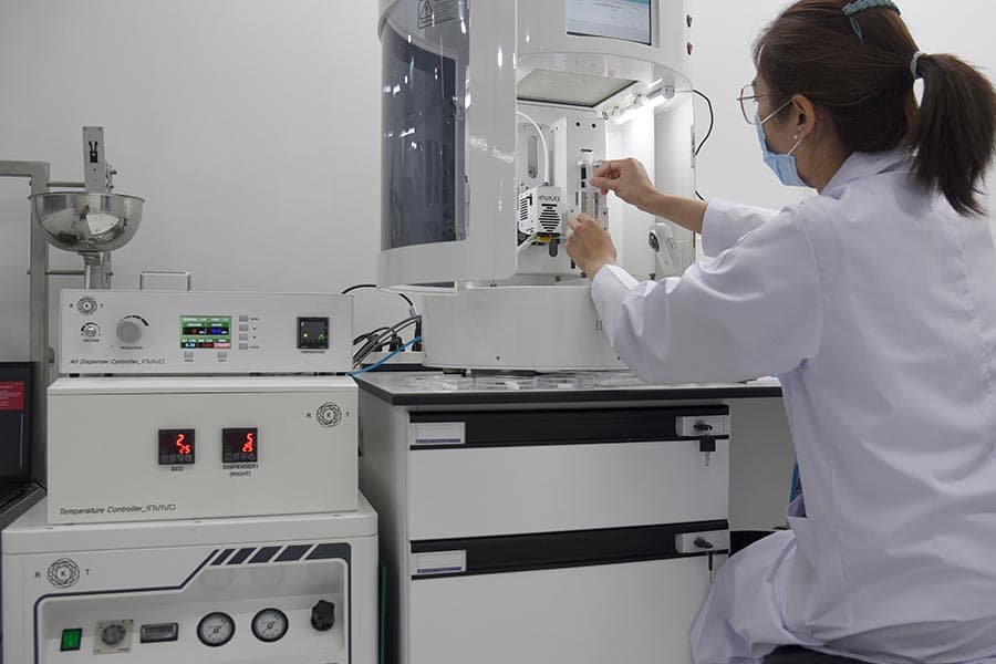 DKSH_scientific_demonstration_laboratory_research_hub_SPACEBAR_Photo02_5068dfc3d1.jpeg