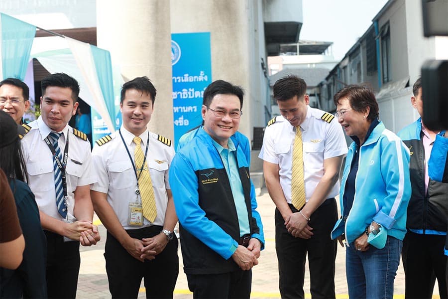 Democrat_Party_launches_3_pilots_as_candidates_M_Ps_in_Bangkok_for_election_SPACEBAR_Photo03_33a7527b56.jpeg