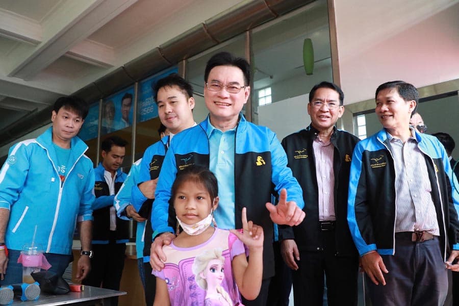 Democrat_Party_launches_3_pilots_as_candidates_M_Ps_in_Bangkok_for_election_SPACEBAR_Photo04_8021ad309f.jpeg
