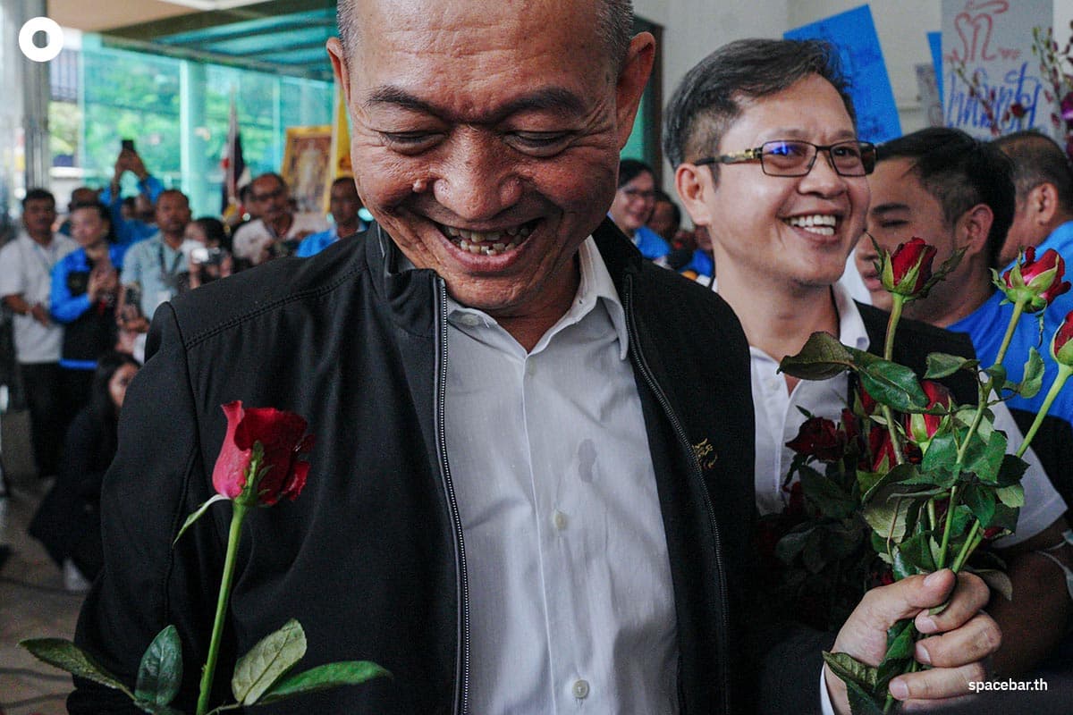 Democrat_Party_members_support_Chalermchai_SPACEBAR_Photo01_03b46cb532.jpg
