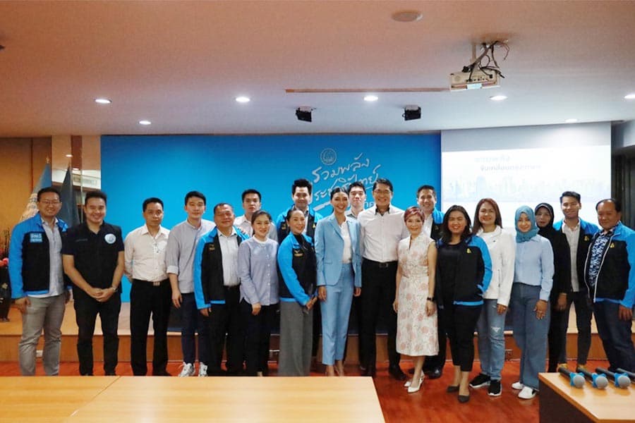Democrat_intensive_tutoring_candidates_for_M_Ps_Bangkok_ready_to_accept_the_dissolution_of_the_parliament_SPACEBAR_Photo0_926fea50a1.jpeg