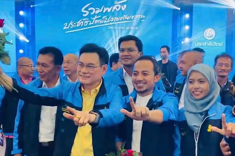 Democrat_launches_12_candidates_for_M_Ps_in_3_southern_border_provinces_SPACEBAR_Photo03_f4a8cf2ed7.jpeg
