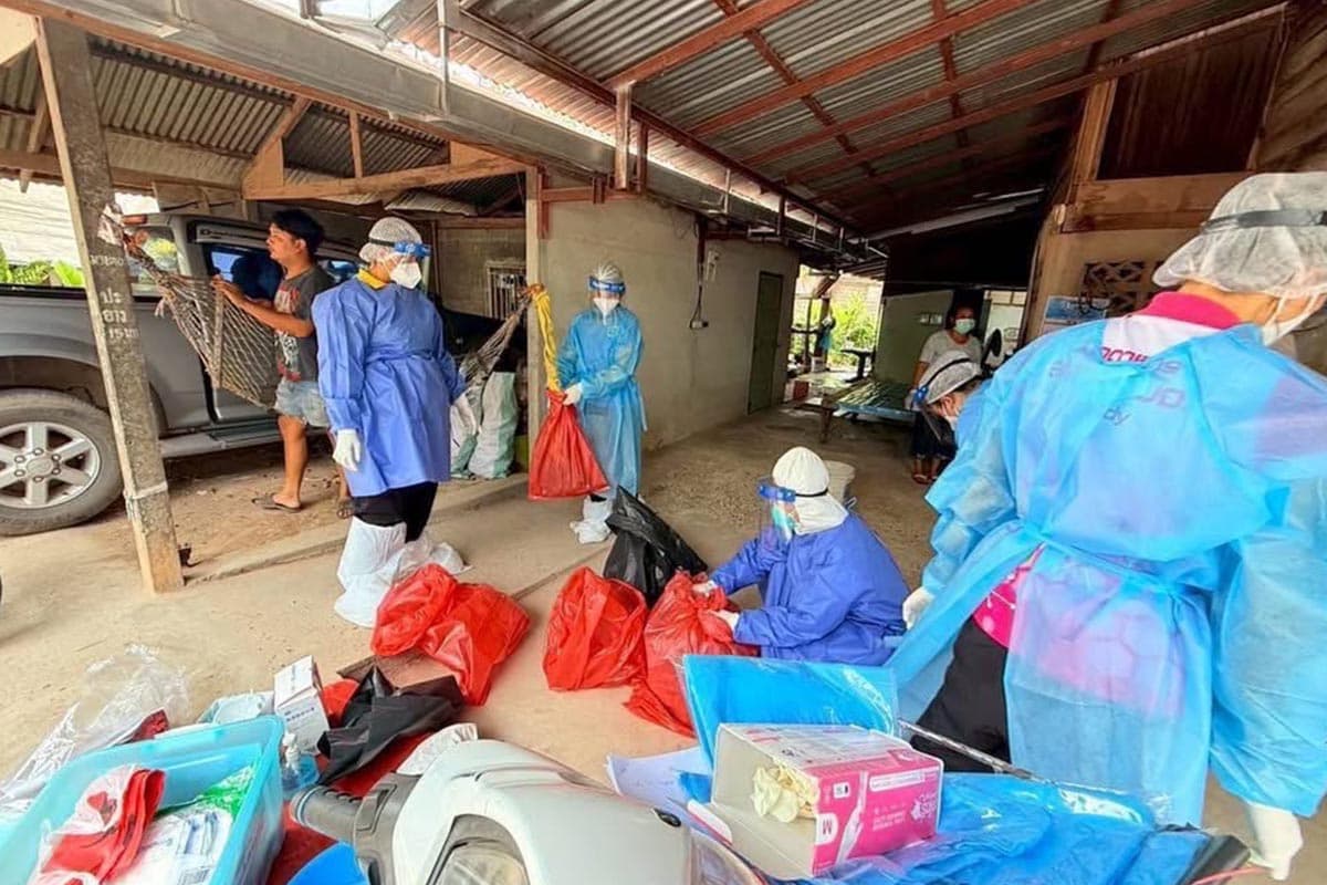 Doctors_are_still_closely_monitoring_anthrax_in_Mukdahan_SPACEBAR_Photo03_b92ac43842.jpg