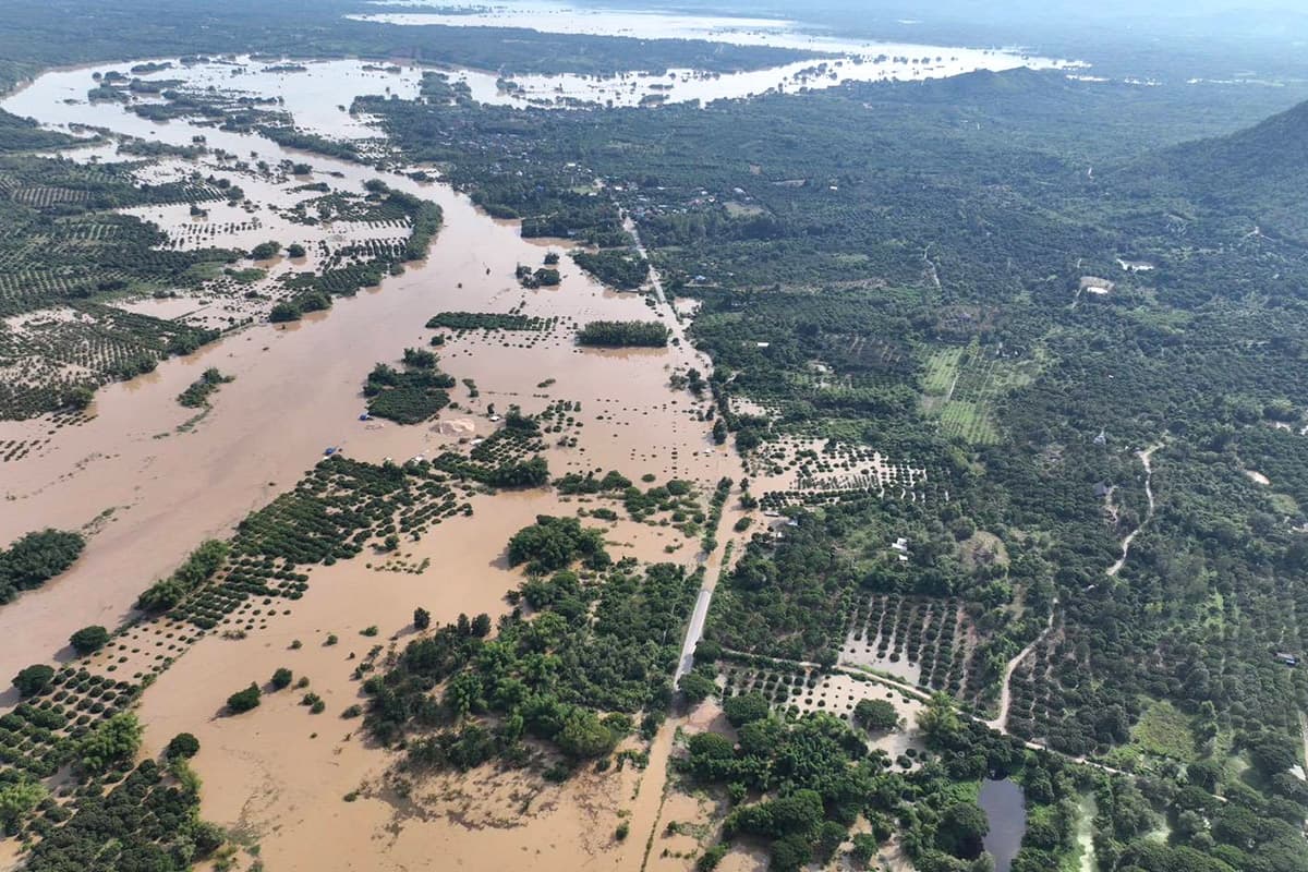 Doi Tao Lake-a-downstream-impact-of-the-Bhumibol-Dam-has-caused-severe-flooding-for-months-SPACEBAR-Photo06.jpg