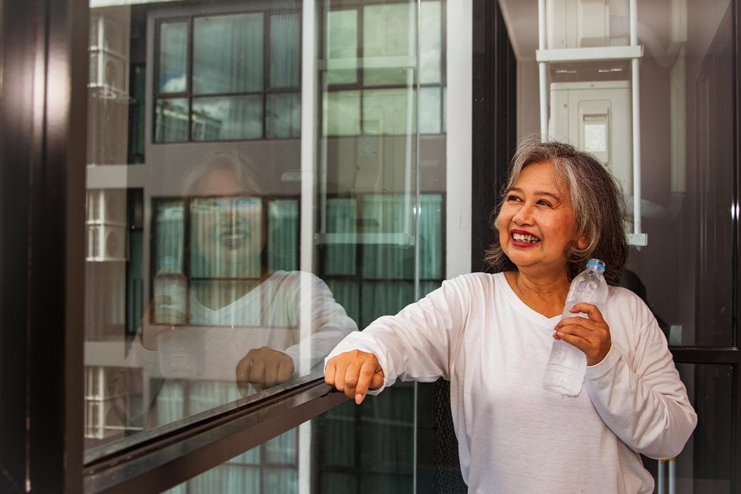 Economy_4_provinces_good_price_condos_Near_the_hospital_for_the_elderly_SPACEBAR_Hero_e7a61f85f1.jpg
