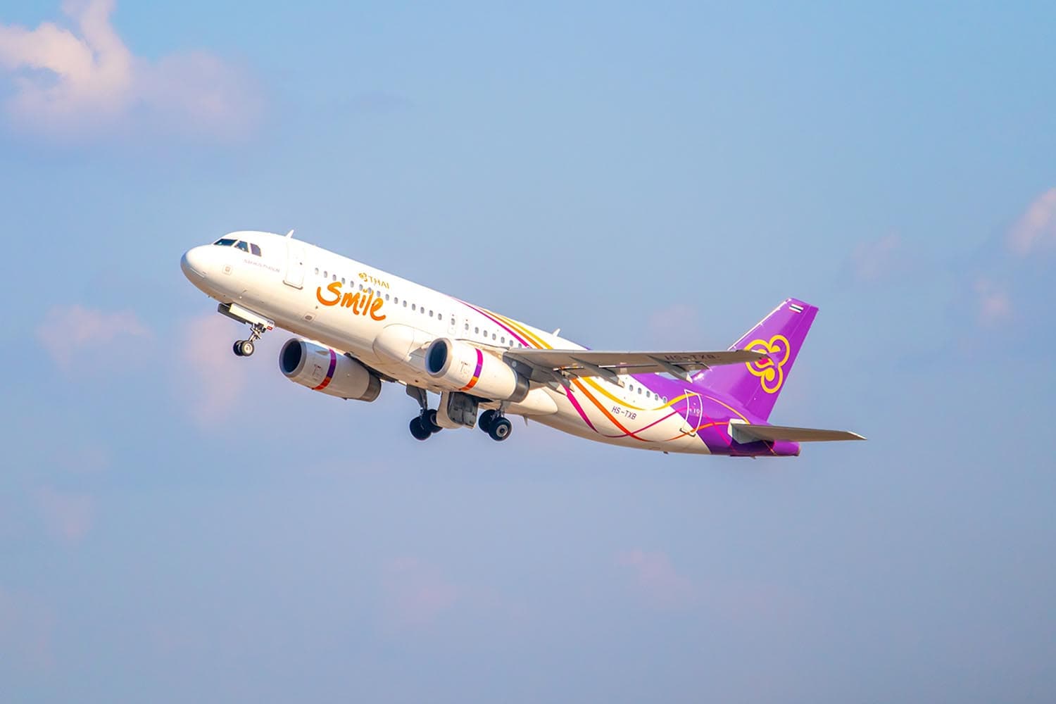 Economy_Thai_Airways_takes_over_the_facility_Thai_Smile_passengers_instead_SPACEBAR_Hero_149a8acce9.jpg