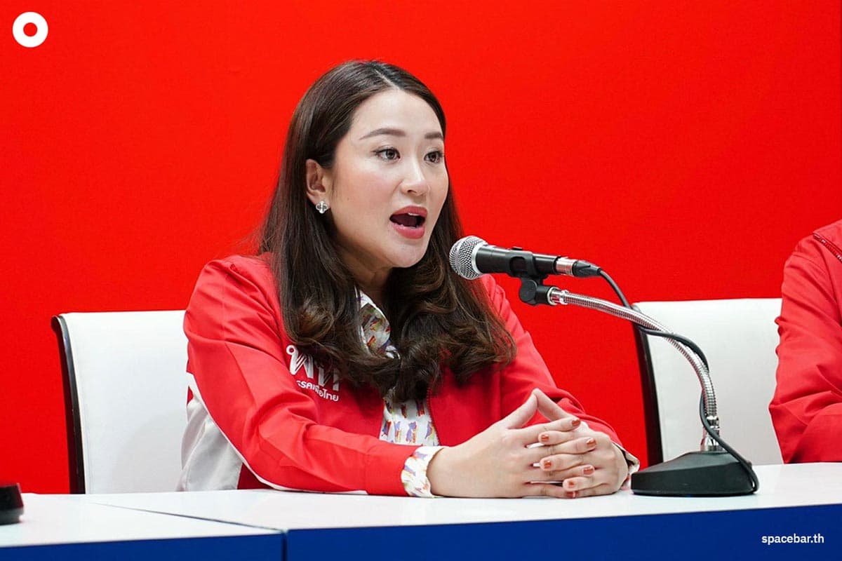 Election_Contest_between_Move_forward_party_and_Pheu_Thai_Party_SPACEBAR_Photo01_7f3562f7b1.jpeg