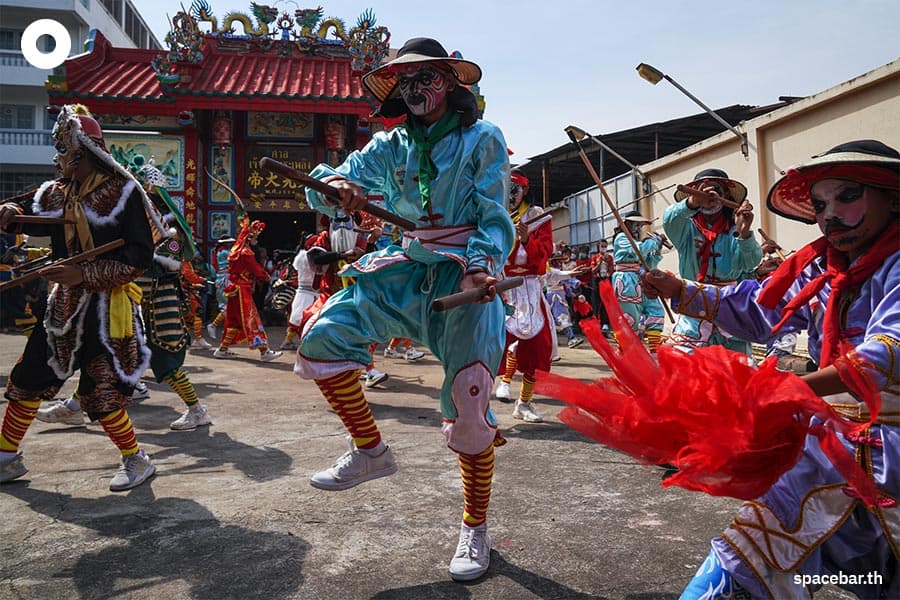 Engkor_Udonthani_perform_at_Talat_Phlu_Market_SPACEBAR_Photo11_3dab89fa6f.jpeg
