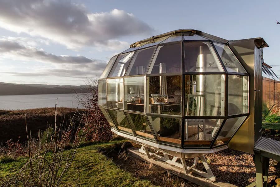 Extraordinary_experiences_off_the_grid_and_sustainble_travel_trends_2023_SPACEBAR_Photo01_466c552ba1.jpeg