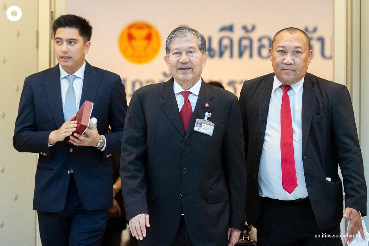 Famous_Political_Party_Present_The_Secretariat_of_The_House_of_Representatives_Third_Day_SPACEBAR_Photo03_c09dd4e51f.jpeg