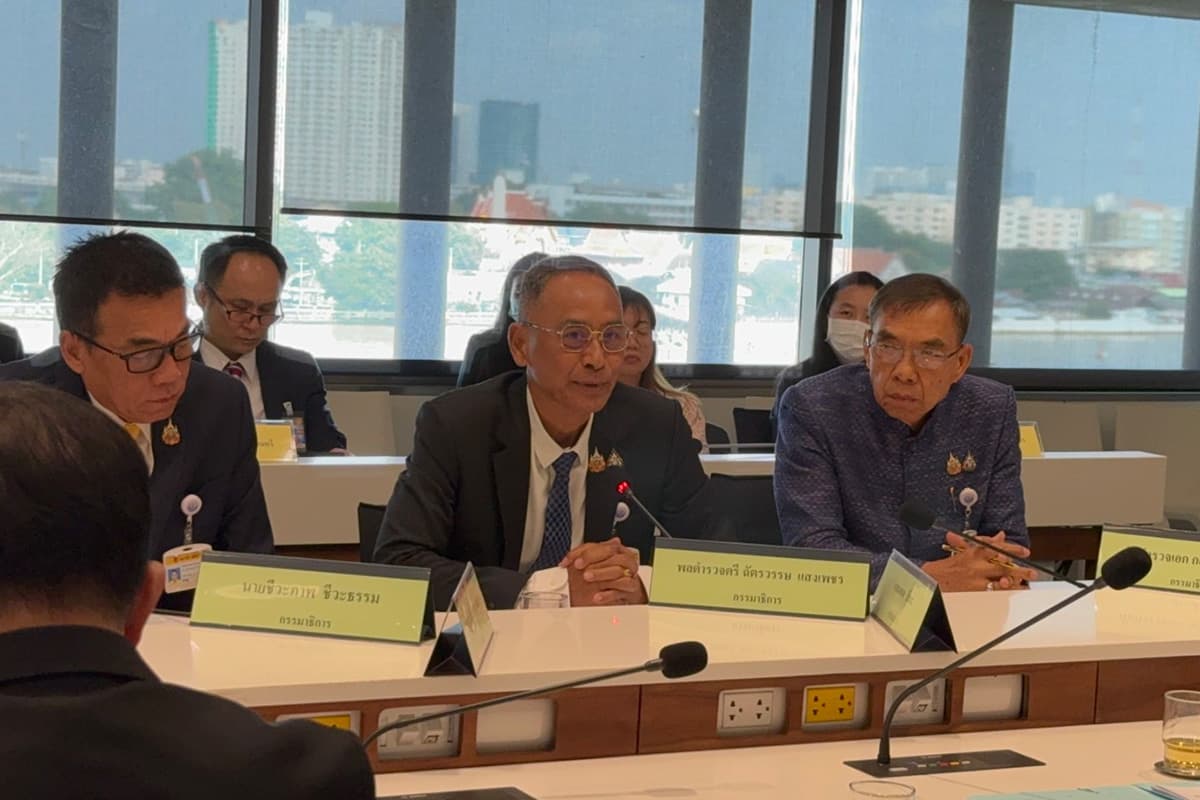 First_meeting_of_Joint_committee_to_consider_the_draft_bill_referendum_SPACEBAR_Photo02_0d18e6105c.jpg