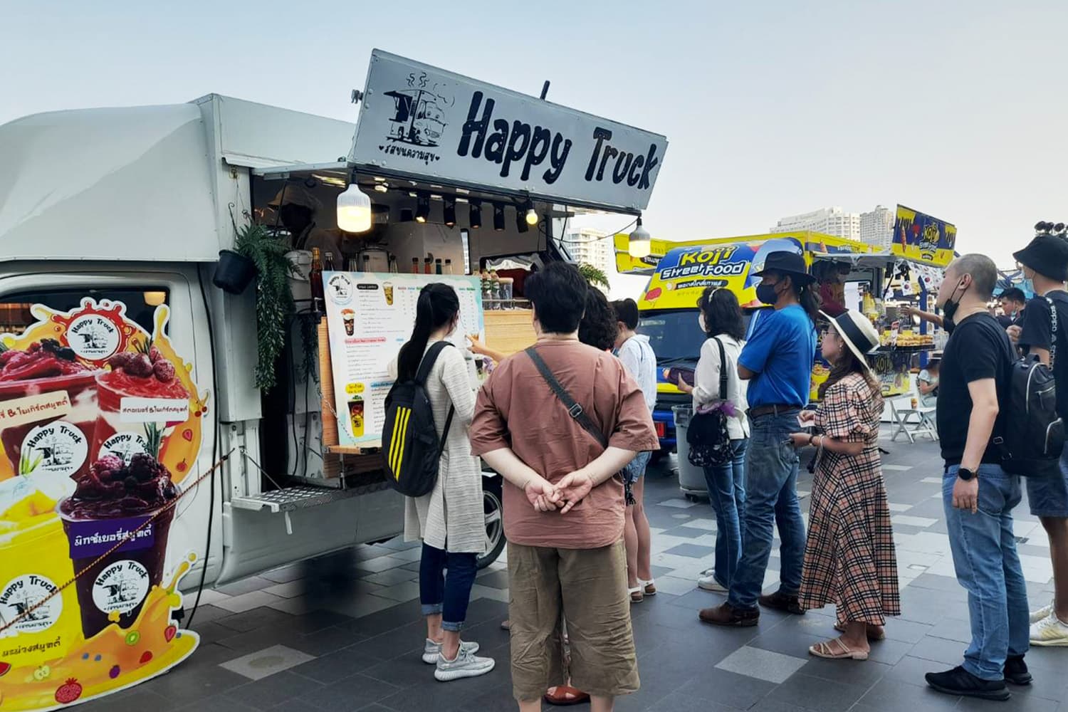 Food_truck_Eat_Art_Samut_Sakhon_Nakhon_Pathom_SPACEBAR_Hero_2c58ae0263.jpeg