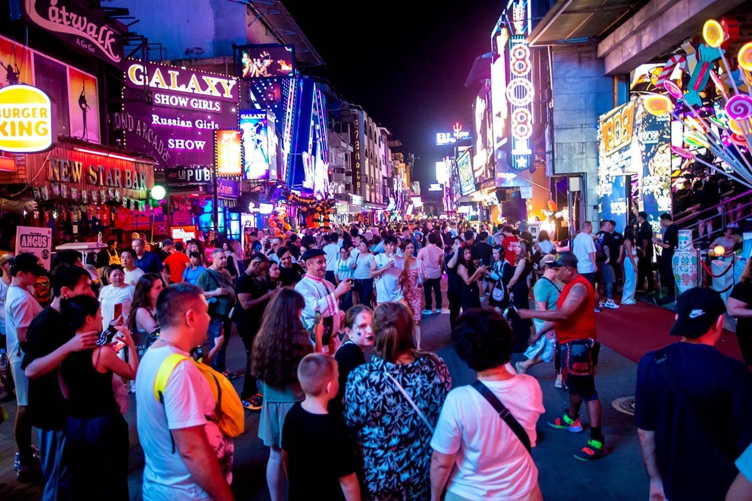 Free_visa_measure_opportunity_or_risk_Reflections_from_the_Pattaya_tourism_business_sector_SPACEBAR_Hero_2b63125dbc.jpg
