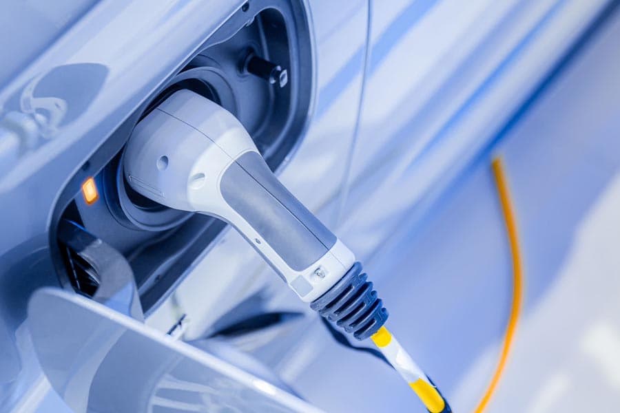 Gartner_2023_ev_cars_important_chance_difficulty_tax_charger_SPACEBAR_Photo01_de675ab126.jpeg