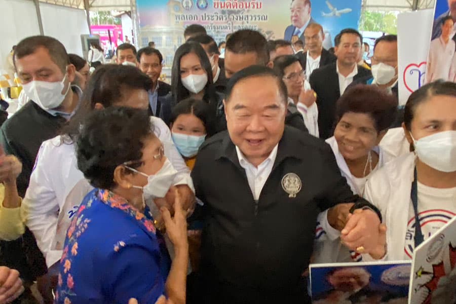 Gen_Prawit_and_his_work_for_12_months_throughout_year_2022_SPACEBAR_Photo03_62f04394bc.jpeg