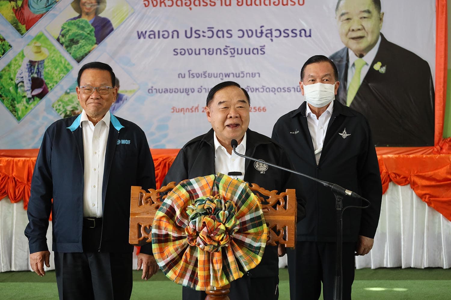 Gen_Prawit_visited_Udon_Thani_Nong_Khai_Loei_SPACEBAR_Hero_2386e5c774.jpeg