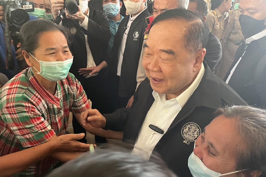 Gen_Prawit_visited_Udon_Thani_Nong_Khai_Loei_SPACEBAR_Photo02_6984febbd7.jpeg