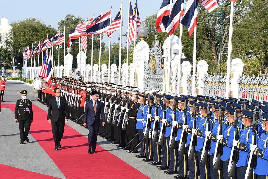 Gen_Prayut_welcomes_PM_of_Malaysia_on_the_occasion_of_his_visit_Thailand_official_SPACEBAR_Photo01_b79545d8dc.jpeg